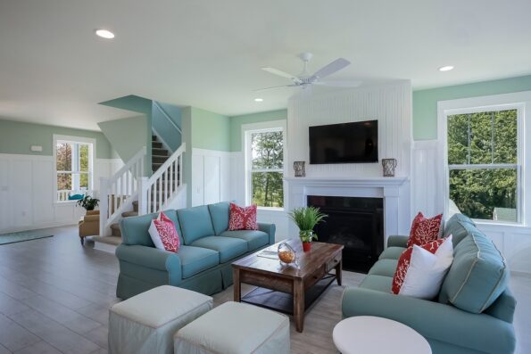 The Benefits Of Having A Long Side Table In Your Living Room 2 A Long Side Table 01