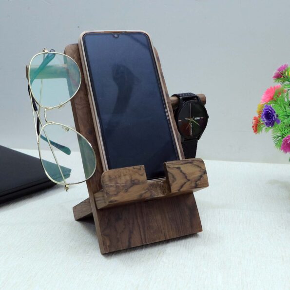 08 Best Phone Charging Racks For Small Spaces 5 Wooden Mobile Stand Elegance For Your Device 04 1