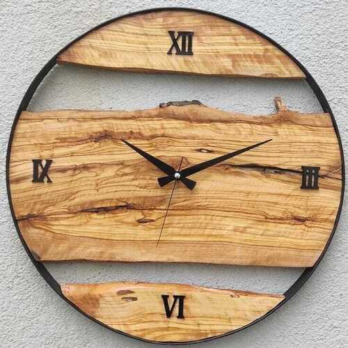 07 Wooden Wall Clocks For A Natural Look 4 wooden watch